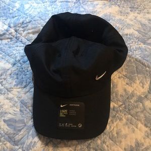 Nike Heritage swoosh cap
